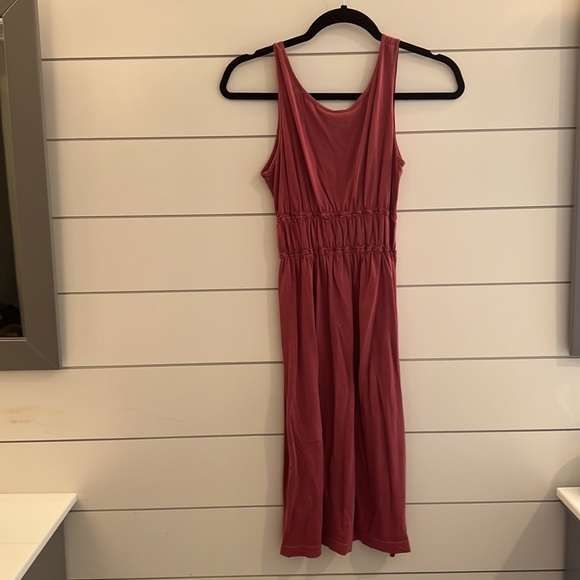 Spare Dress - Picture 2 of 3